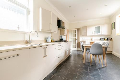 Amulree, Edinburgh City in Corstorphine
