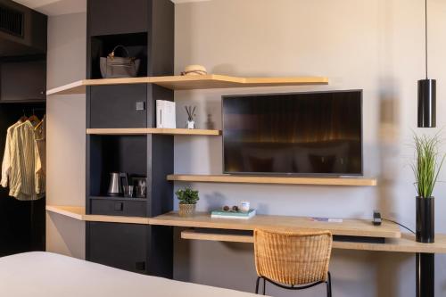 Hotel Golden Tulip Montpellier Centre St Roch - image 2