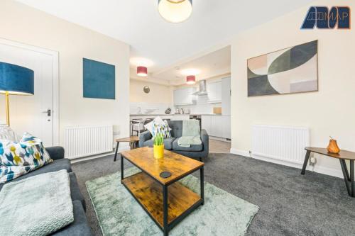 2 Bed Flat Sleeps 4 With Parking in Fife in Buckhaven