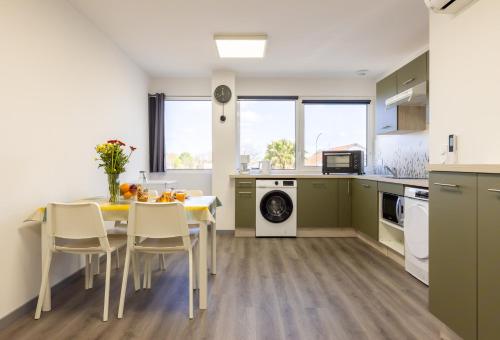 廚房, L'îlot Narrossais - Idéal Curistes - 3 (L'ilot Narrossais - Ideal Curistes - 3) in 納羅塞