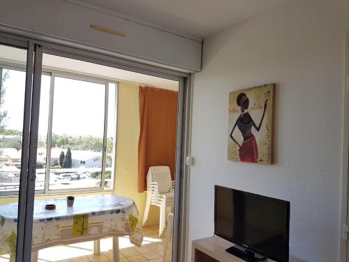 Balcony/terrace, Cap d'Agde Antinea, Plage Rochelongue, Piscine et Parking near Bodega Buena Vista