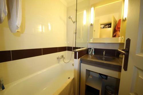 Bathroom, CAP SOLEIL J2 appt 204 in Saint-Raphael