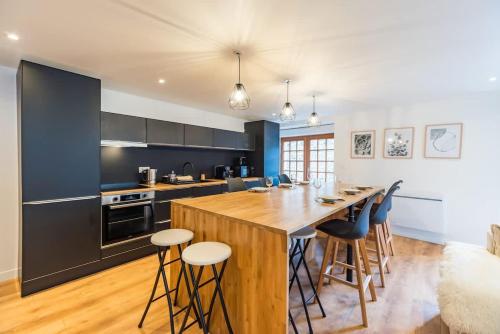 Grande maison pour 12 personnes au coeur de Guingamp - Location saisonnière - Guingamp