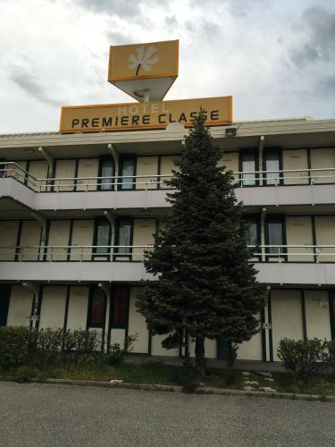 Premiere Classe Lyon Sud - Chasse Sur Rhône