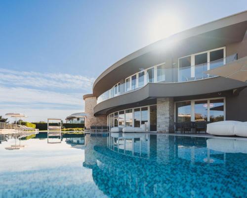 Grand Villas Adriatic situated within luxury golf & spa resort Hotel Adriatic in Crveni Vrh
