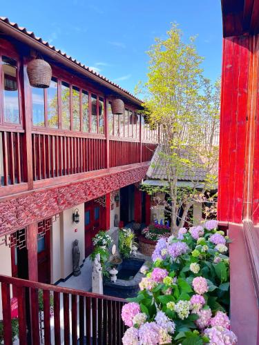 ジンシャン ガーデン ホテル (北京紅壇景山花園酒店)