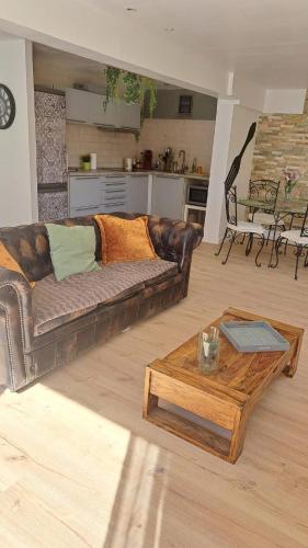 T2 calme absolue dans Marseille proche Hopital Nord in Notre-Dame-Limite