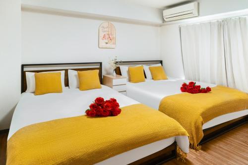 6th floor 602 with elevator, 700 meters walk from Nishi-Shinjuku Gochome 4 minutes to Shinjuku, 75 square meters plus 30 square meters of large balcony