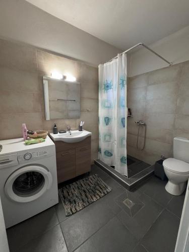 Shower, Petra Homes Temenia in Kandanos