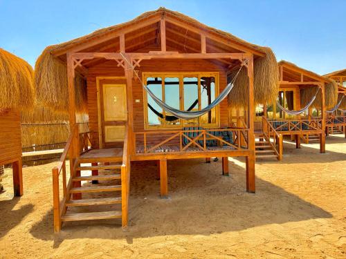 Love beach camp in Qesm Nwebaa