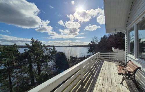 Viesnīcas āriene, Lovely Home In Mosterhamn With Sauna in Mosterhamn