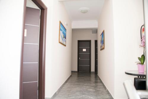 Olympia Hotel - image 13