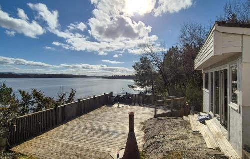 Skats, Lovely Home In Mosterhamn With Sauna in Mosterhamn