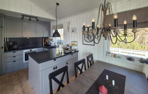 virtuve, Lovely Home In Mosterhamn With Sauna in Mosterhamn