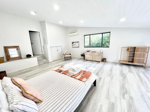 Amazing Ocean Villa close to Natural Rock Pools - image 14