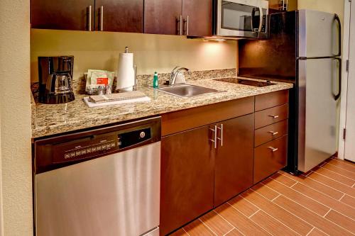 TownePlace Suites Oklahoma City Airport - image 8