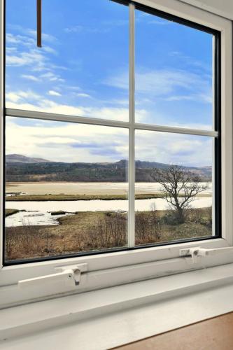 Finest Retreats - Lochead Cottage in Taynish