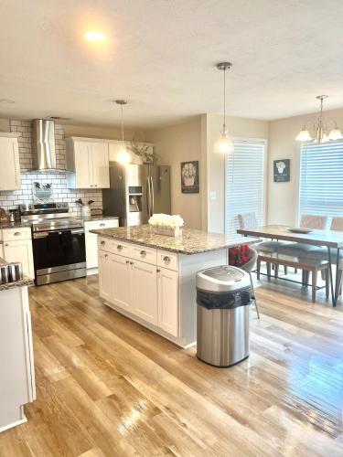 Goshen Golf Stay Peaceful 4BR Retreat Near Courses in โอลด์ ซาแวนนาห์