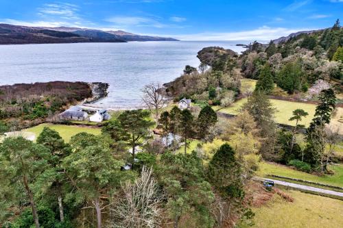 Finest Retreats - The Turbine House in Taynish