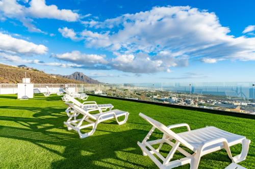 Los Menores Sea View