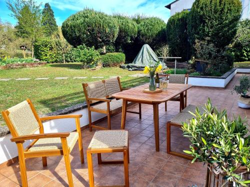 Balkons/terase, Im Rebennest - 3,5 ZKB mit Terasse und Garten an den Weinbergen in Ilbesheim bei Landau in der Pfalz