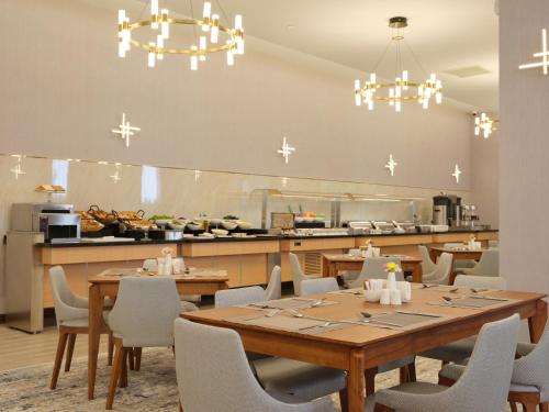 Eten en drinken, The Central Point Hotel Baku in Baku