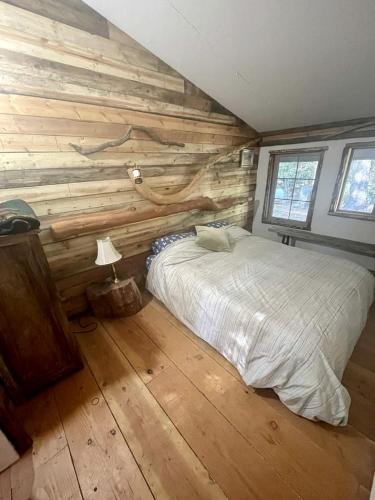 Charming Cabin for Sierra Nevada Getaways Charming Cabin for Sierra Nevada Getaways