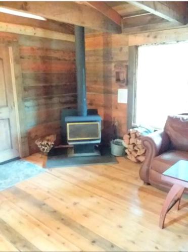 Serene Cabin Getaway with a Charcoal BBQ near Tahoe National Forest, California Serene Cabin Getaway with a Charcoal BBQ near Tahoe National Forest, California