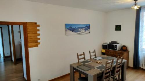 Le Cyprès en centre ville Bourg-Saint-Maurice