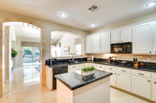 Upscale Henderson Hideaway with Private Patio!, Las Vegas (photo 8)