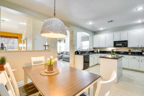 Upscale Henderson Hideaway with Private Patio!, Las Vegas (photo 10)