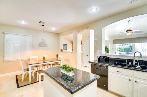Upscale Henderson Hideaway with Private Patio!, Las Vegas (photo 9)