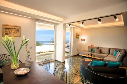 Vouliagmeni Kavouri Beachfront Apartment - image 14