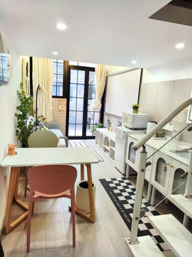 Ling Homestay - Huaihai Middle Road Branch Shanghai, Shanghai (photo 10)