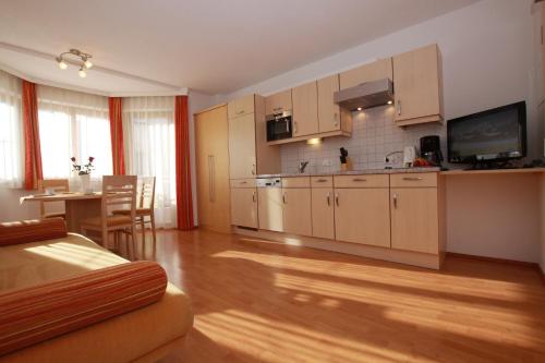 Apart Bergkristall - image 10