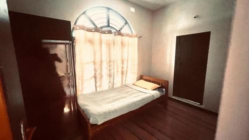 PENTHOUSE -Thanjavur home stays - image 5