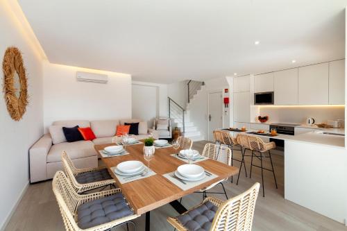 кухня, Townhouse Crystal Bay - Rooftop e vista mar em Benagil in Карвоейро