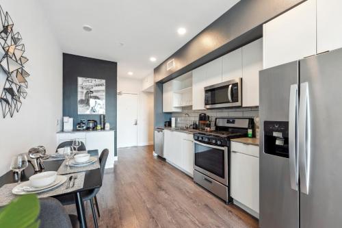 Designer 1bdr with Luxury Pool&Gym, FREE Parking, Los Angeles (fotografie 9)