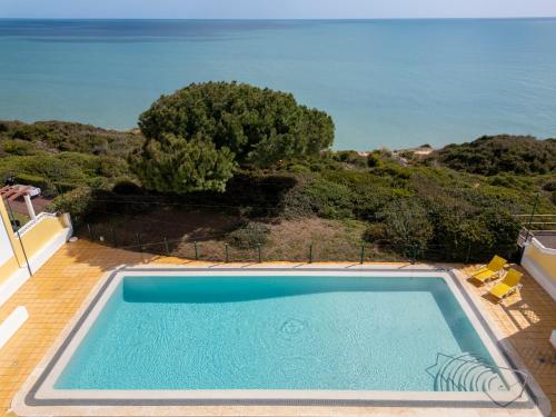 Изглед, Townhouse Crystal Bay - Rooftop e vista mar em Benagil in Карвоейро