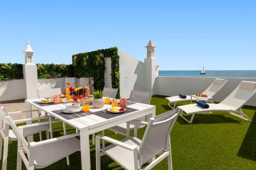 Изглед, Townhouse Crystal Bay - Rooftop e vista mar em Benagil in Карвоейро