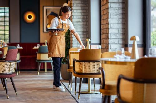 Holiday Inn Fareham Solent an IHG Hotel - image 8