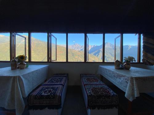 Hill Garden Homestay in Kaluka