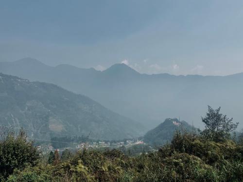 Hill Garden Homestay in Kaluka