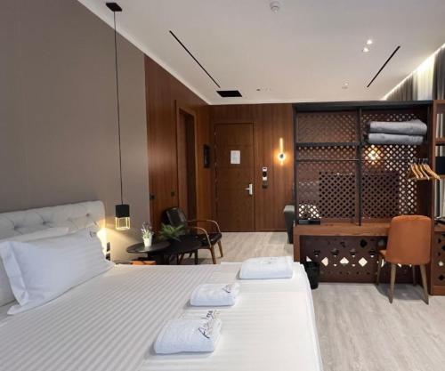 Area Hotel - main image