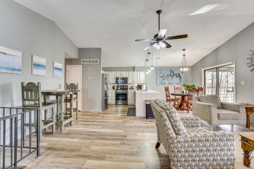 Table Rock Lake Home with Lake Access and Views in Golden, USA