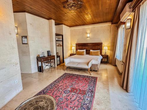 Suite, deluxe, spa bathtub