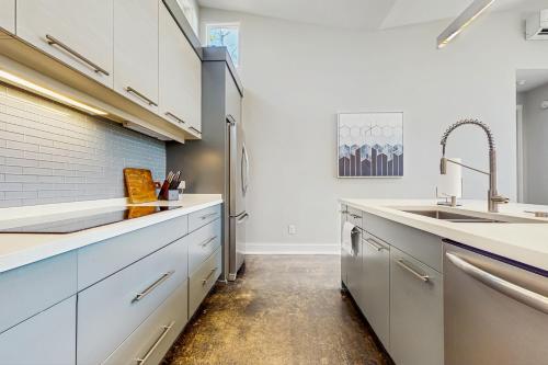 Modern Getaway Modern Getaway