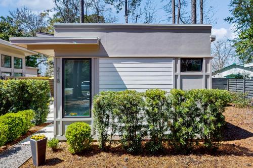 Modern Getaway Modern Getaway