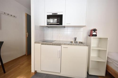 Cute studio in the city center - Stork 23, Цюрих (фото 3)