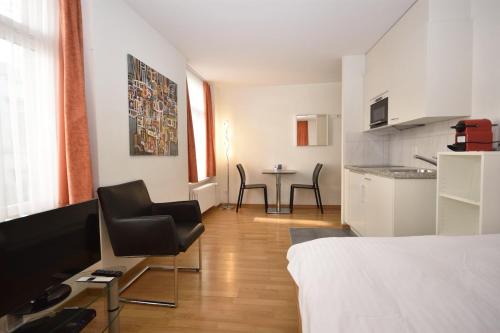 Cute studio in the city center - Stork 23, Цюрих (фото 4)